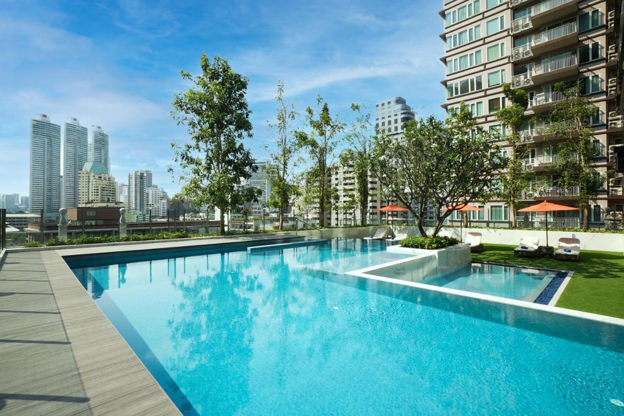 Silq Hotel & Residence Бангкок Екстер'єр фото The Park's swimming pool