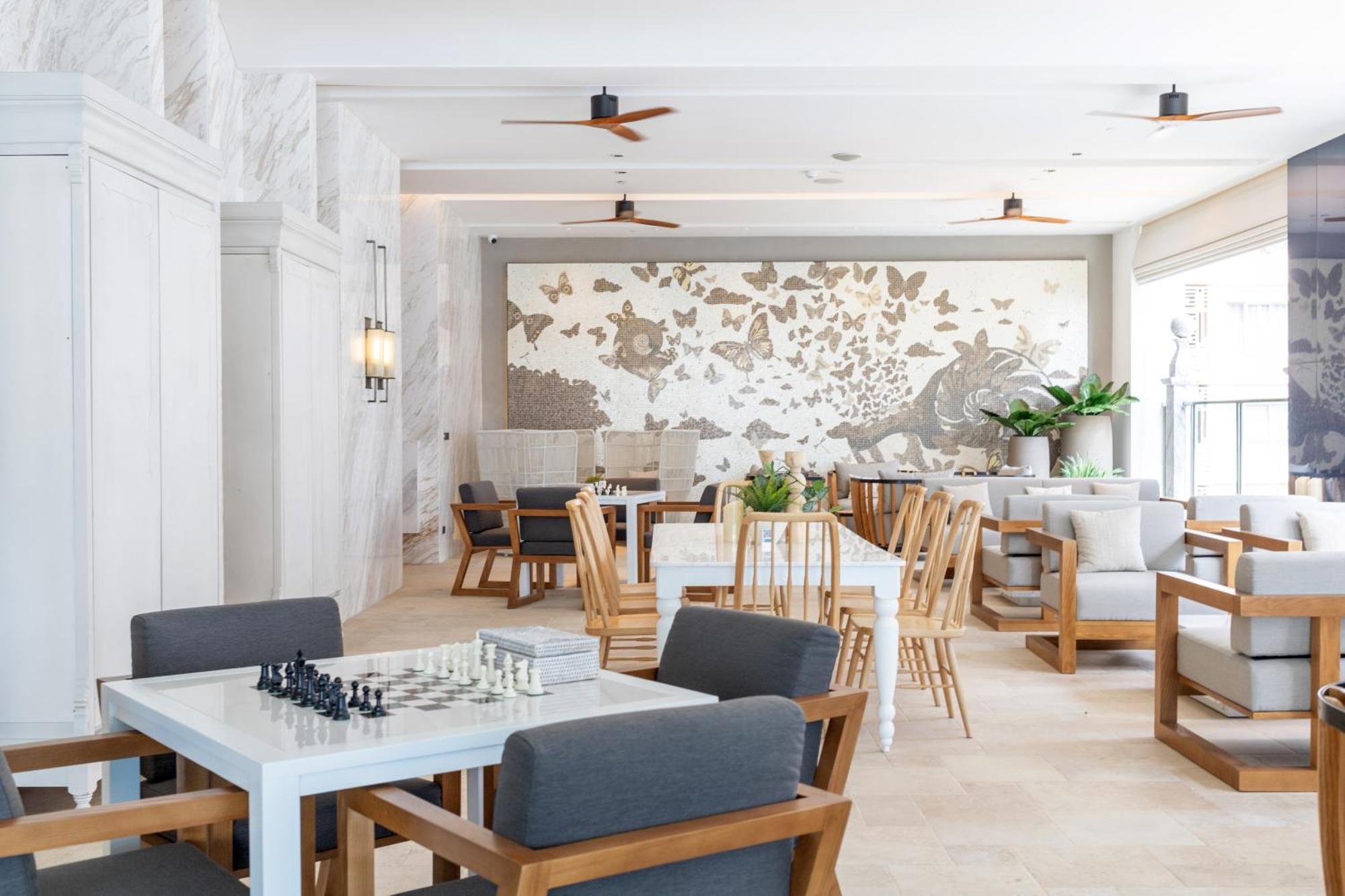 Silq Hotel & Residence Бангкок Екстер'єр фото The restaurant at the Hotel