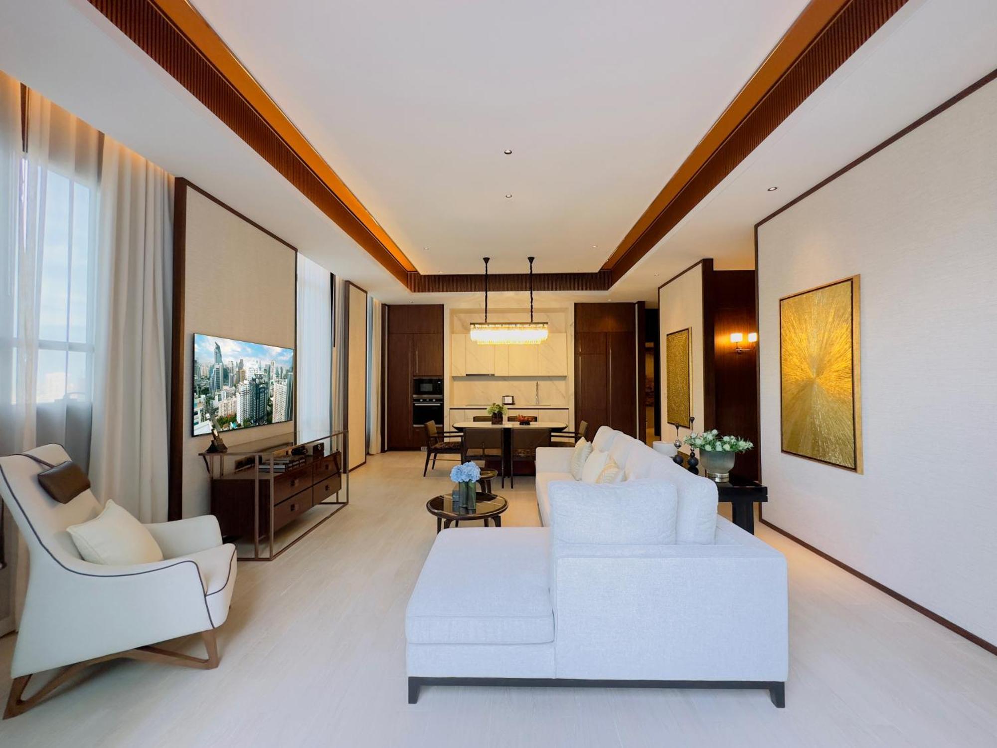 Silq Hotel & Residence Бангкок Номер фото A living room in a private villa at Jumeirah at Etihad Towers